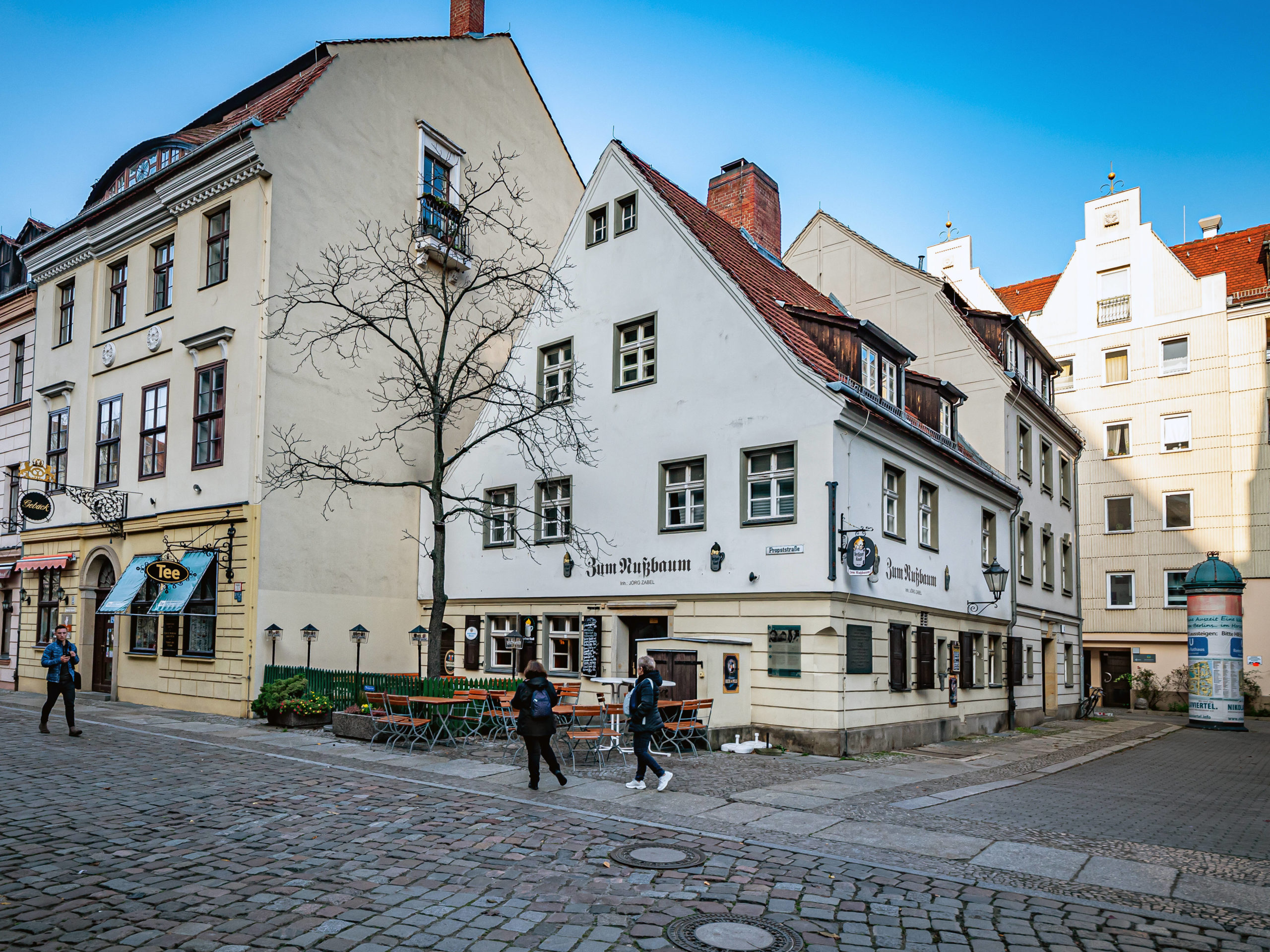 Im Original ging Zille ein und aus, die Gaststätte "Zum Nußbaum" wurde wieder aufgebaut. Foto: Imago/Jürgen Ritter