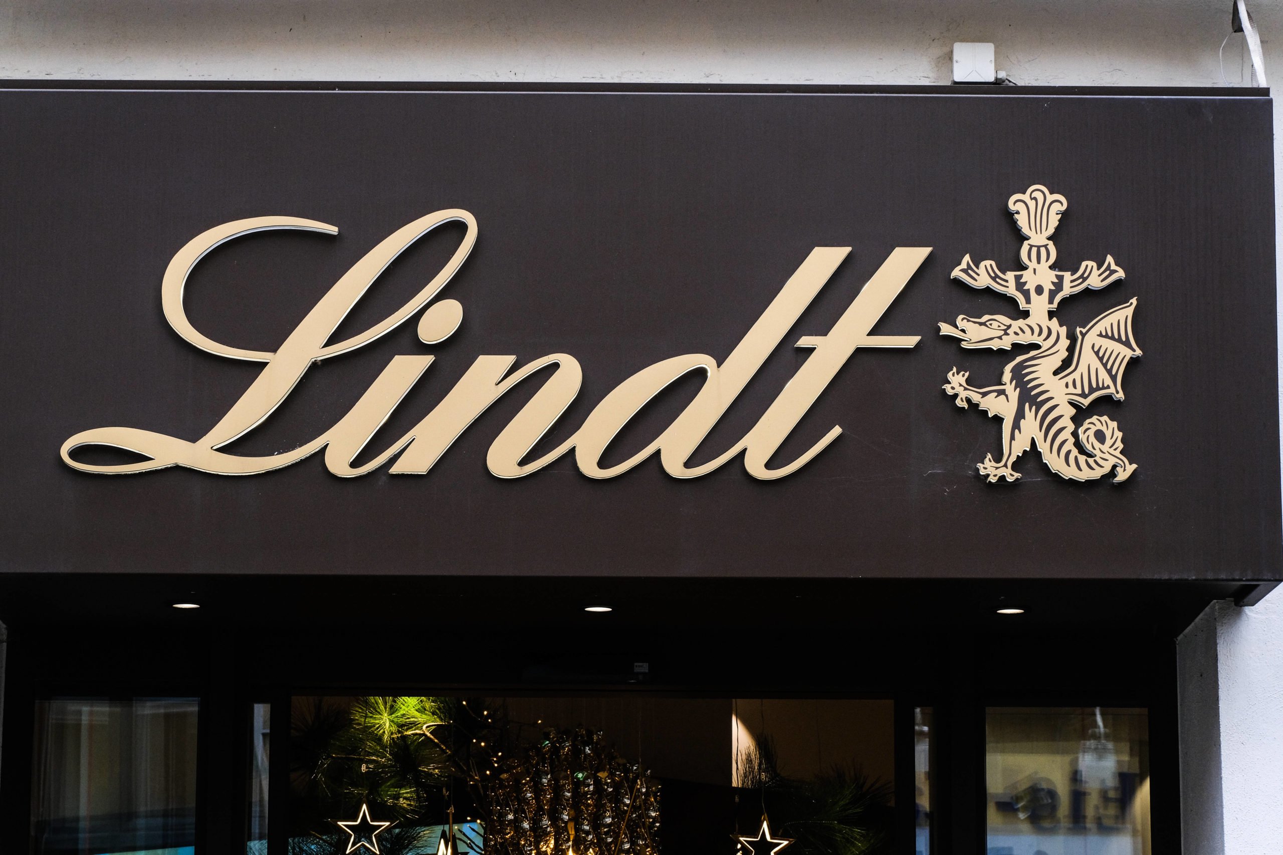 Schweiz in Berlin Die leckere Schokolade von Lindt geht immer – ob zwischendurch oder zu einem besonderen Anlass. In Berlin betreibt der Schweizer Schokoladenhersteller mehrere Boutiquen.