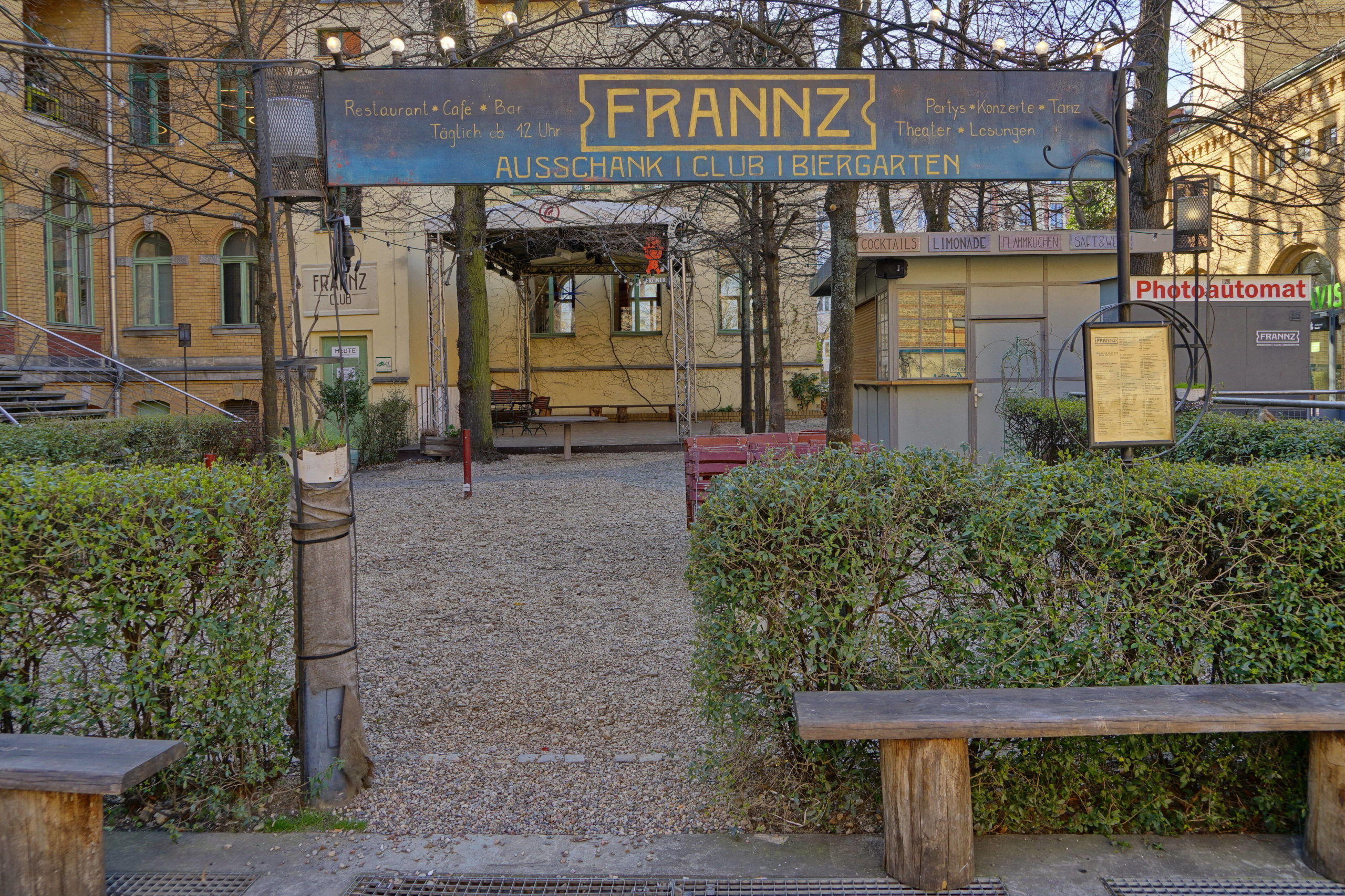 Biergärten in Berlin Zum Frannz-Club in der Kulturbrauerei gehört auch ein schöner Biergarten.