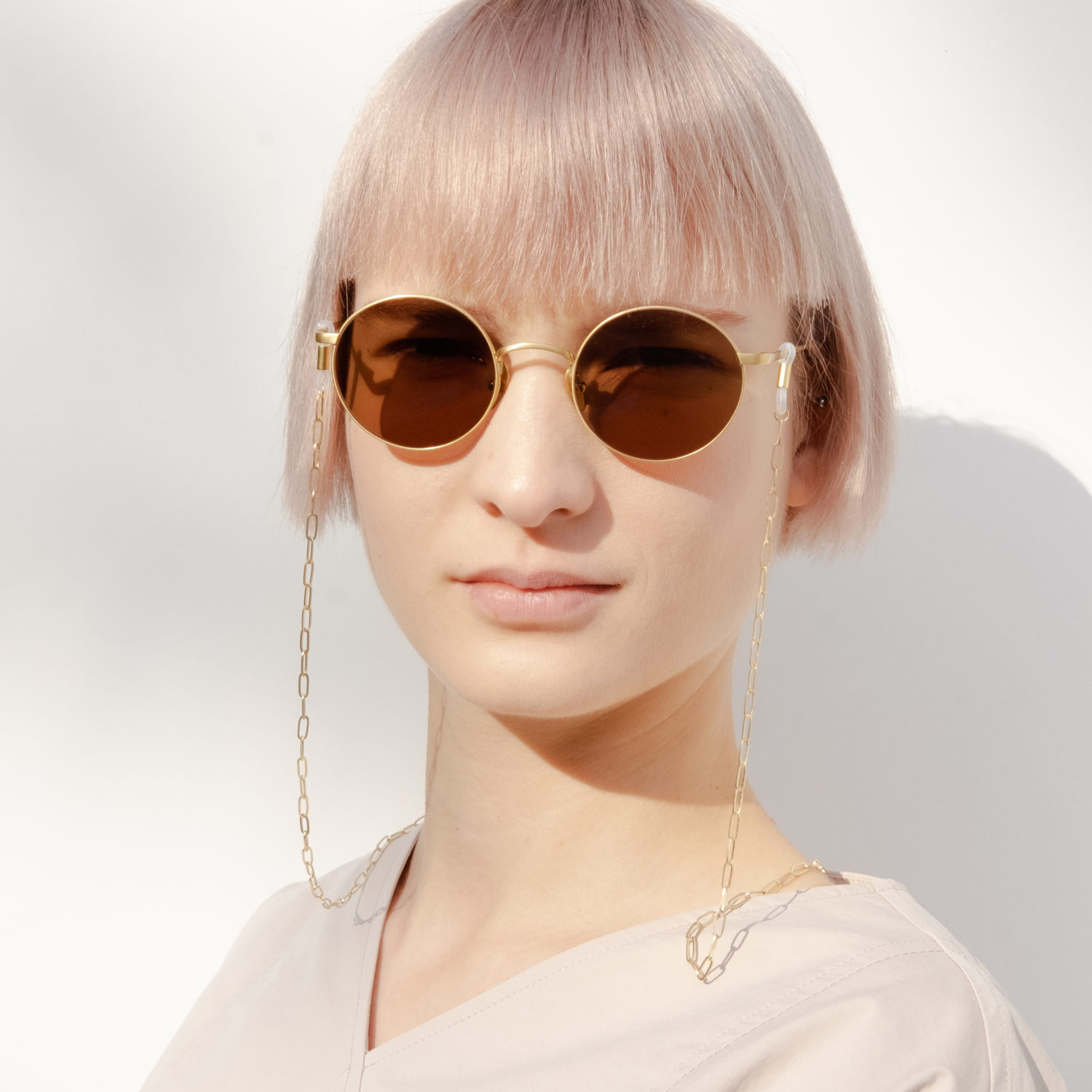 Sonnenbrille kaufen Berlin Von Südkorea in die Hauptstadt: Yun steht für moderne, erschwingliche Brillen und einen schnellen Service.