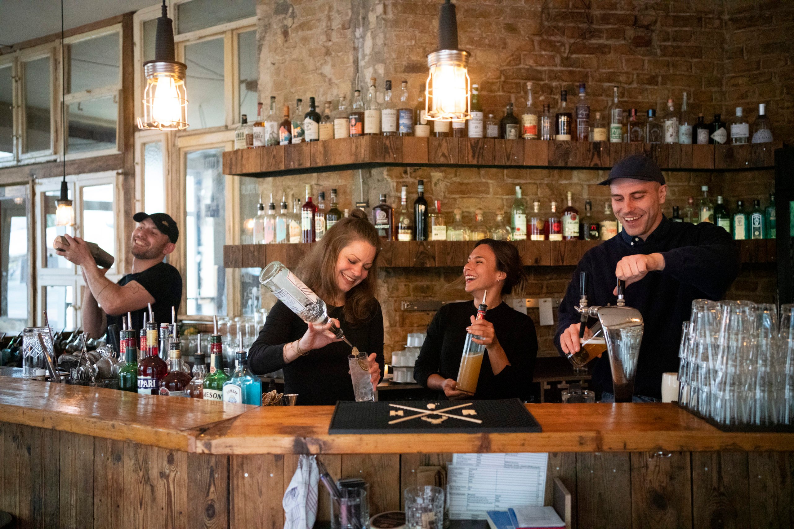 Eine unserer liebsten Bars in Friedrichshain: Krass Böser Wolf. Foto: Krass Böser Wolf