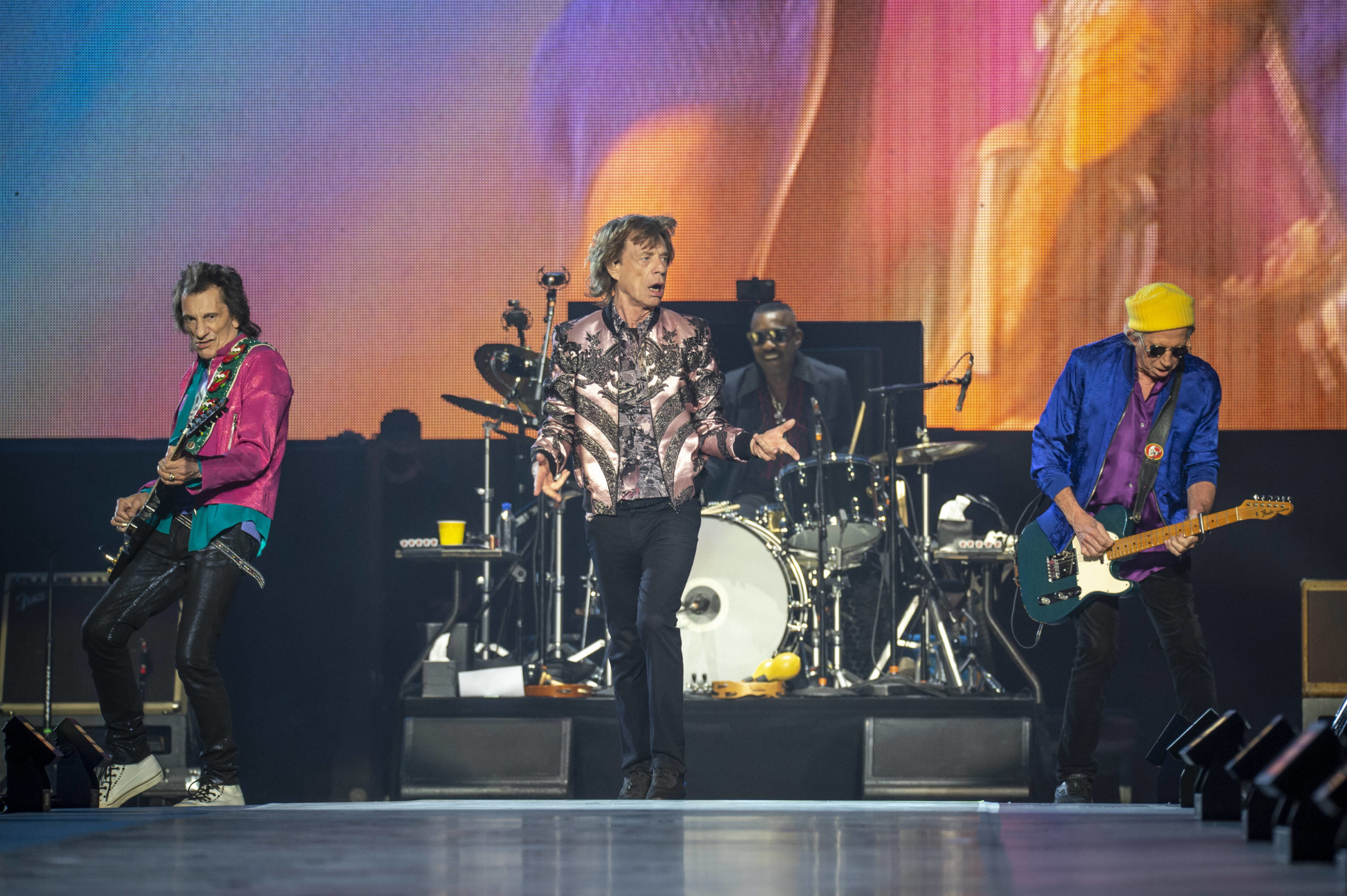 Ronnie Wood, Mick Jagger und Keith Richards in Mailand am 21. Juni 2022, erstmals ohne Schlagzeuger Charlie Watts, stattdessen trommelt Steve Jordan auf der "Sixty"-Tour. Foto: Imago/Elena Di Vincenzo