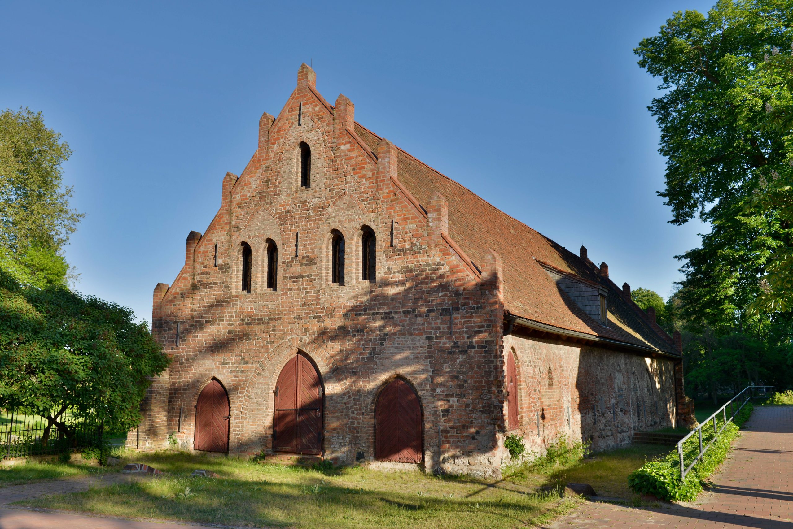 Einst wurde haben die Mönche vom Kloster Lehnin hier ihr Korn gelagert. Foto: Imago/Schöning