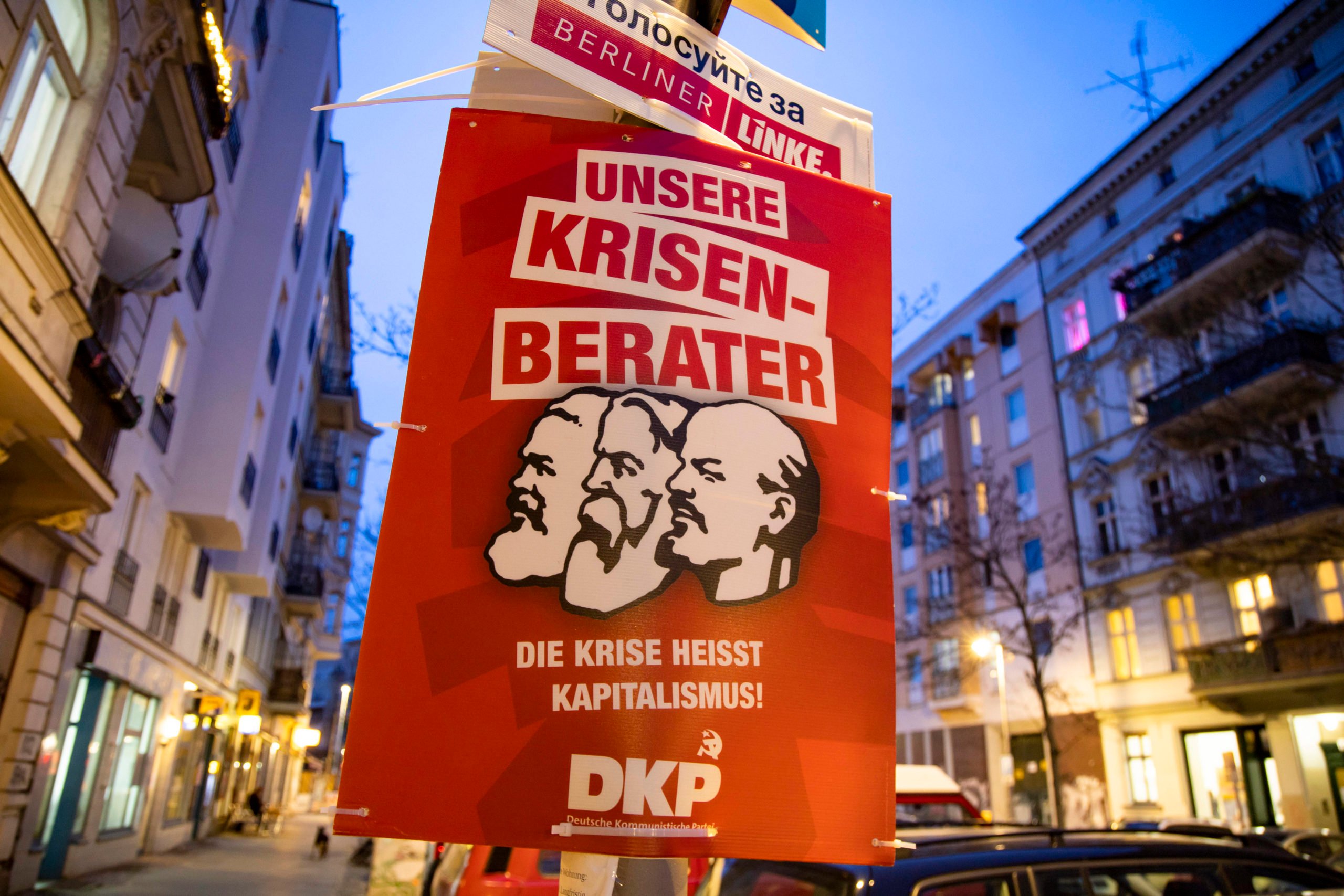 Wahlplakate ind Berlin: Marx, Engels und Lenin? Das zog doch schon lange nicht mehr, liebe DKP. Foto: Imago/Emmanuele Contini