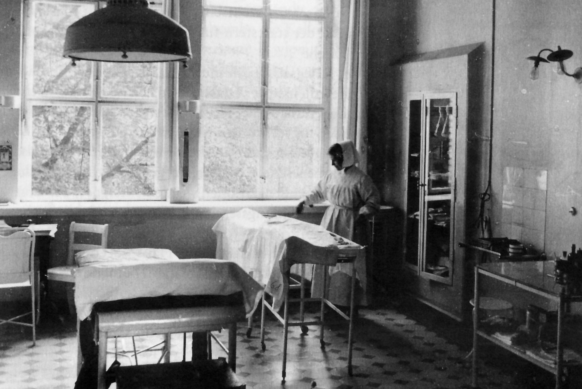 Behandlungszimmer um 1920. Foto: Stiftung Diakonissenhaus Bethanien