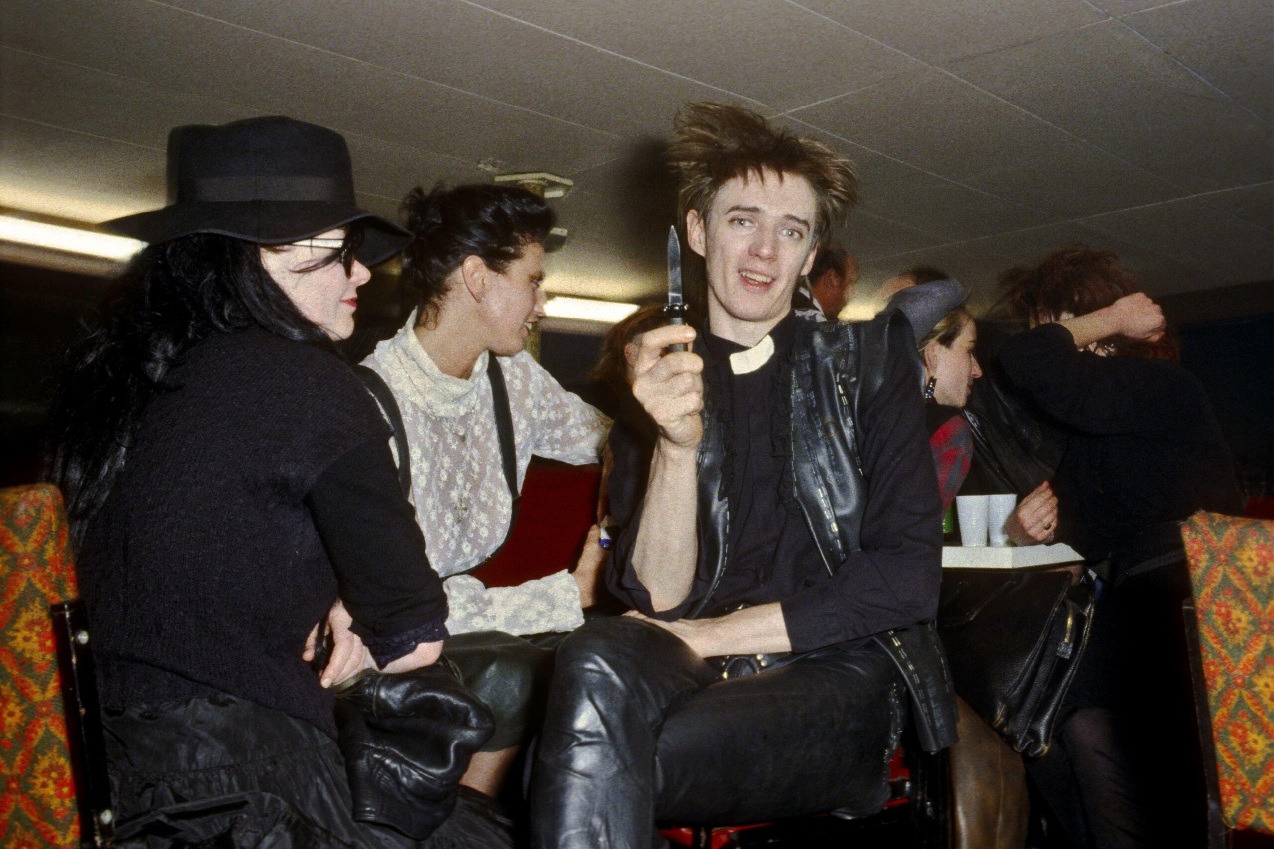 Blixa Bargeld bei einer Party, 1983. Foto: Imago/Ilse Ruppert/Photo12
