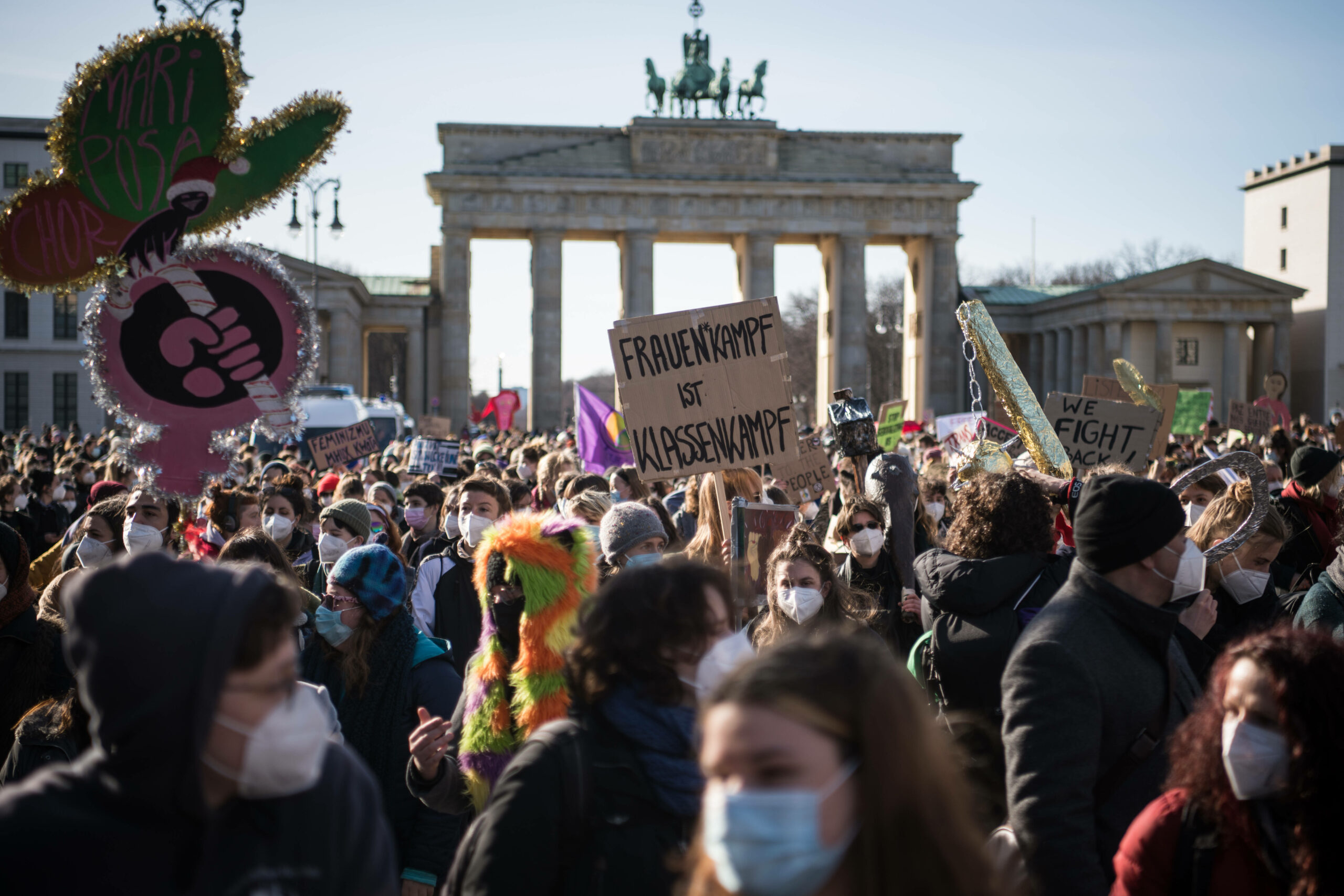 Feminismus: Demonstration zum 8. März 2021 in Berlin. 