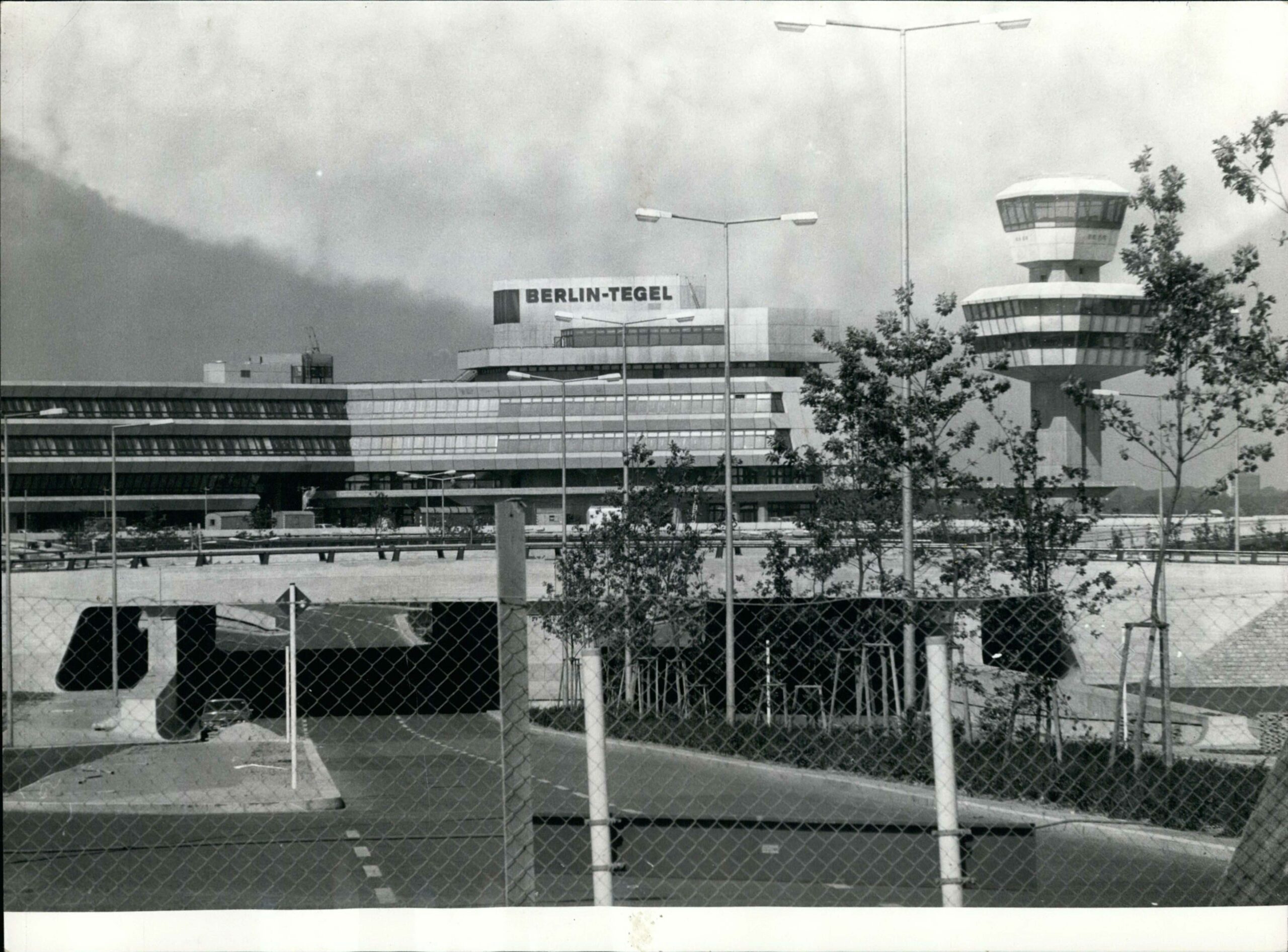 Im Oktober 1974 eröffnet der neue Flughafen in Tegel. Foto: Imago/Zuma/Keystone