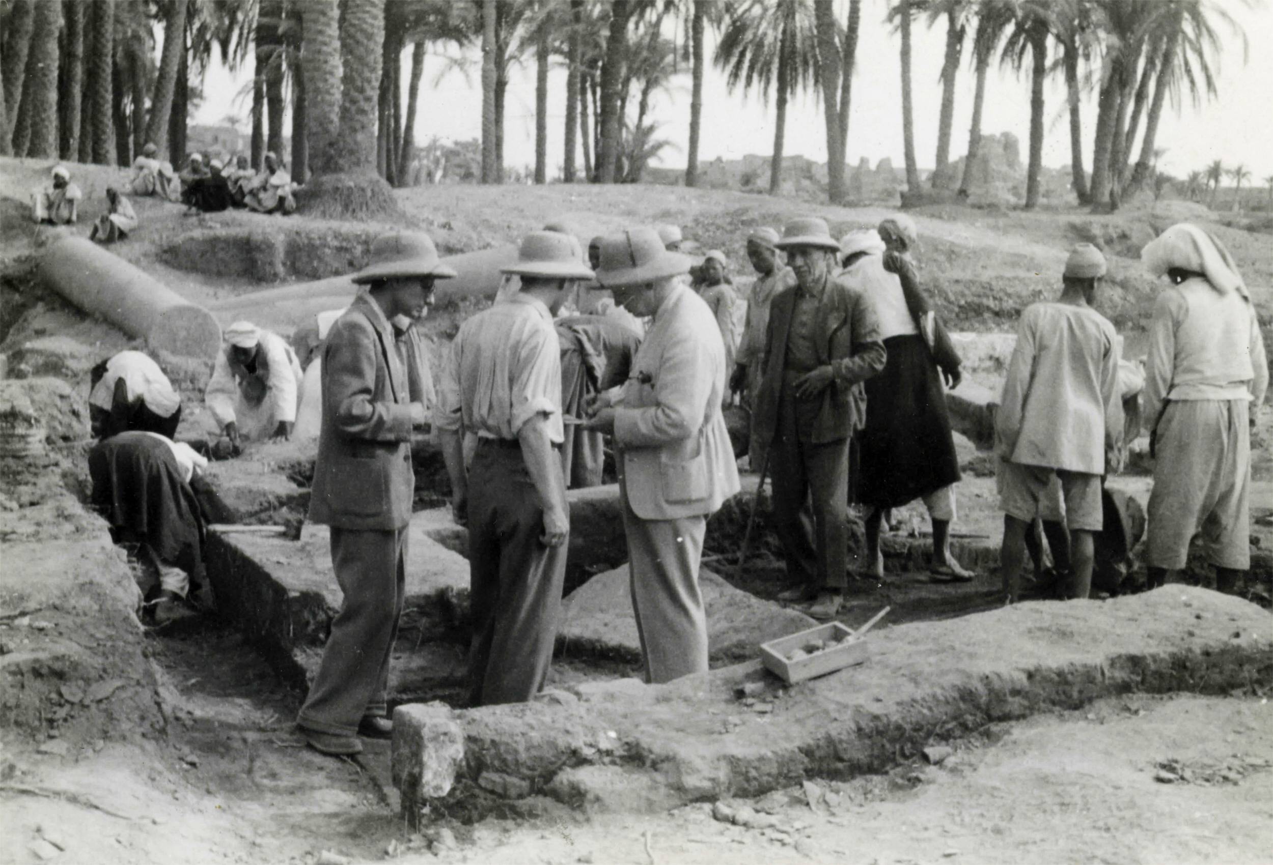 Englische Archäologen bei einer Ausgrabung in Ägypten. Foto: Imago/Cola Images