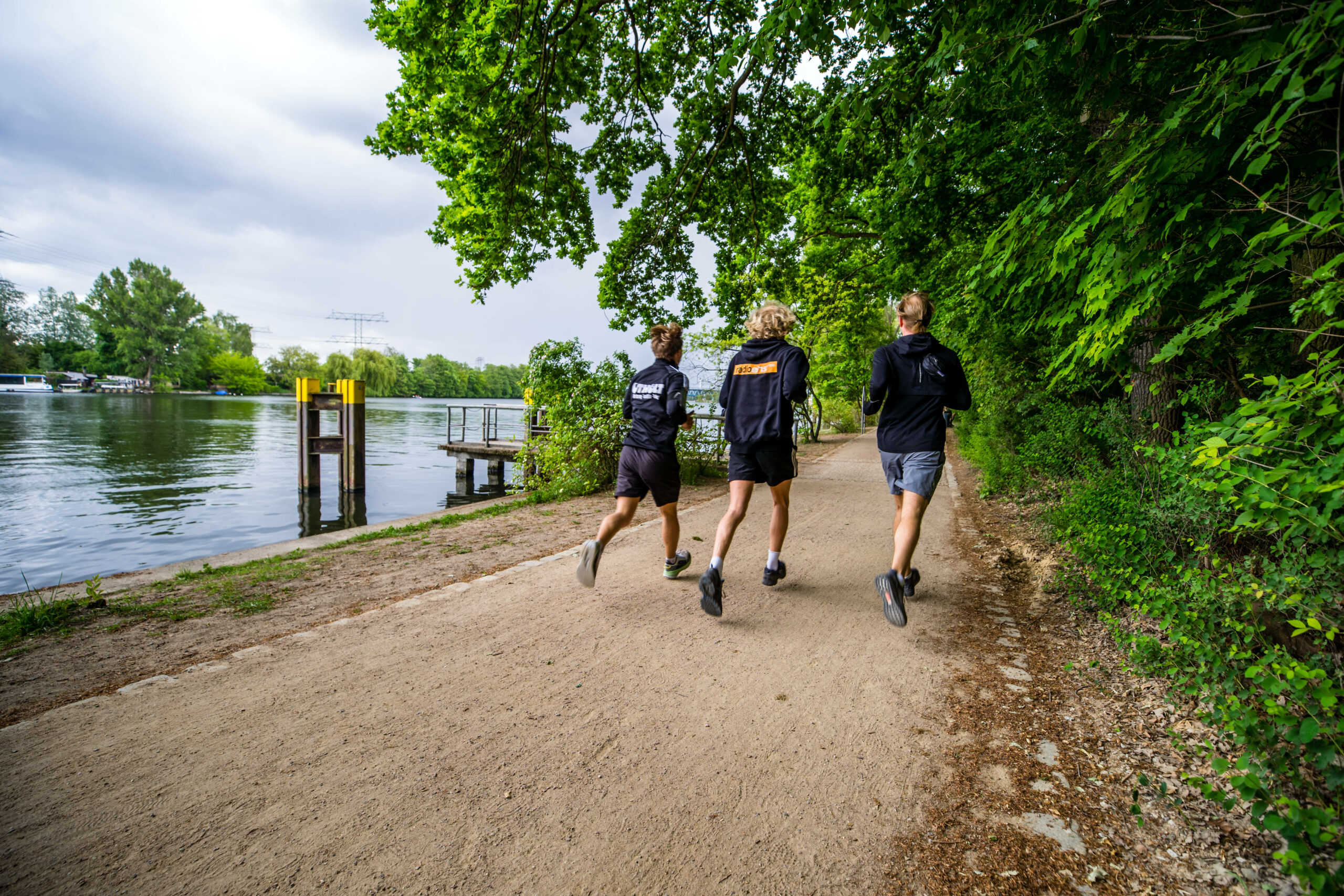 Viel Platz und Ruhe: Beim Joggen durch den Treptower Park sind ruhige Gedanken garantiert.