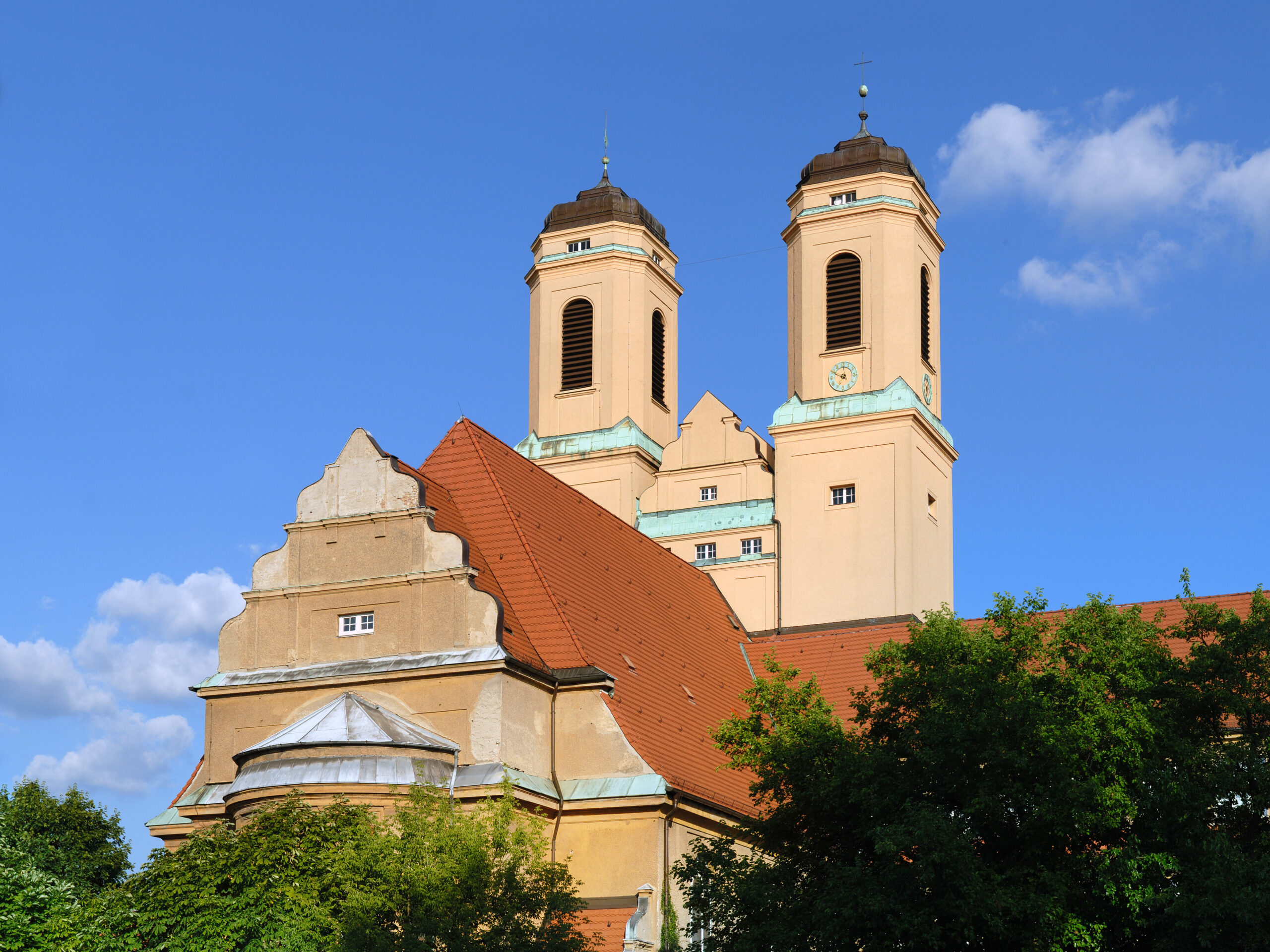 Jugendstil-Kirchen sind selten, aber es gibt sie – im Treptower Ortsteil Baumschulenweg zum Beispiel. Foto: André Karwath/Wikimedia Commons/CC BY-SA 2.5