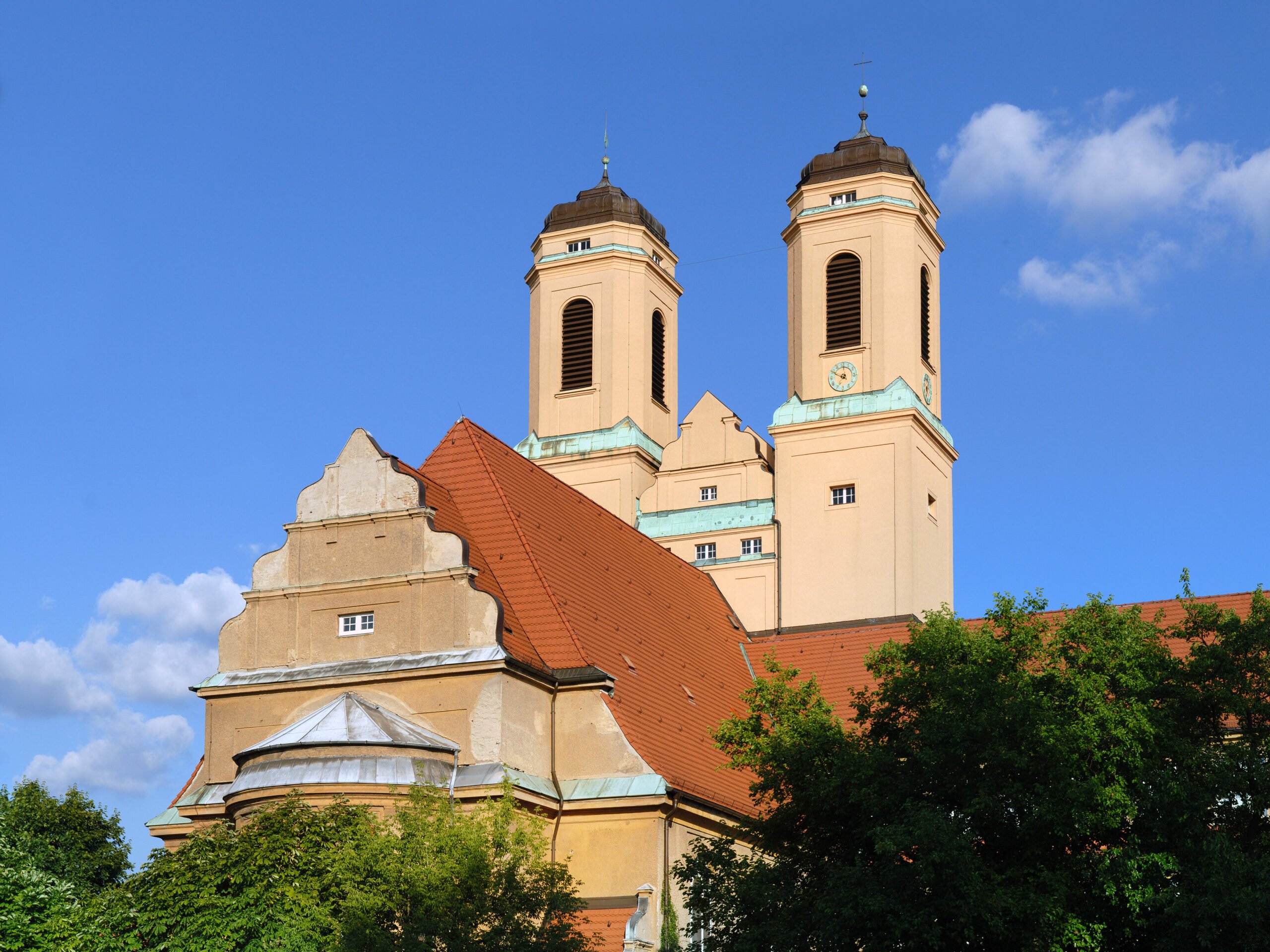 Jugendstil-Kirchen sind selten, aber es gibt sie – im Treptower Ortsteil Baumschulenweg zum Beispiel. Foto: André Karwath/Wikimedia Commons/CC BY-SA 2.5