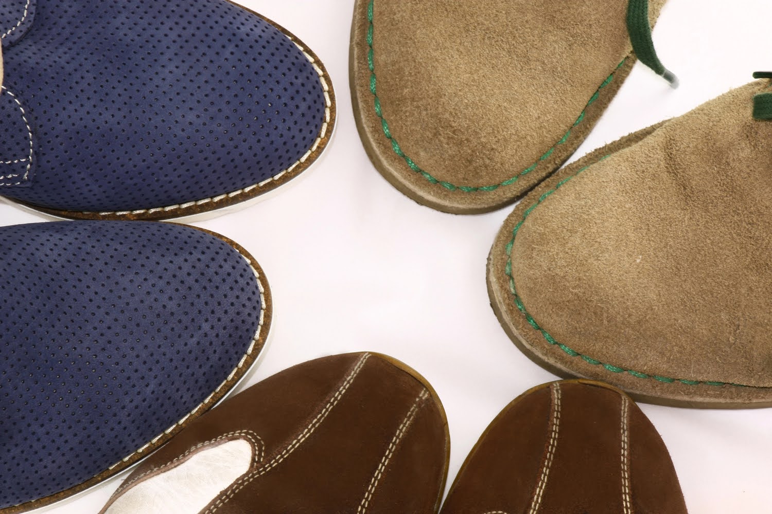 So stylst du Espadrilles diesen Sommer. Foto: rawpixel/Adobe Stock